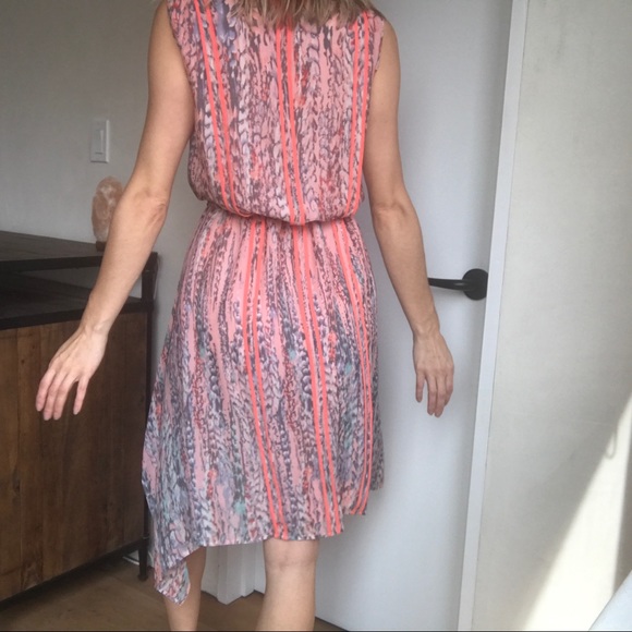 Last chance! BCBGMaxAzria coral/orange flowy dress - Picture 4 of 7